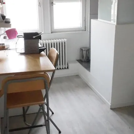 L'orangerie, Apartment