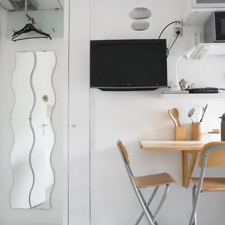 L'orangerie, Apartment *